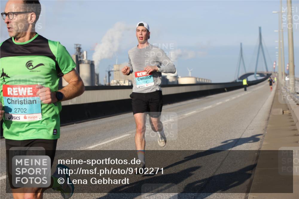 03.10.2025 - Köhlbrandbrückenlauf Lena Gebhardt http://msf.ph/oto/9102271 03.10.2025 09:37:10 Position 2 2702, 1174 meine-sportfotos.de