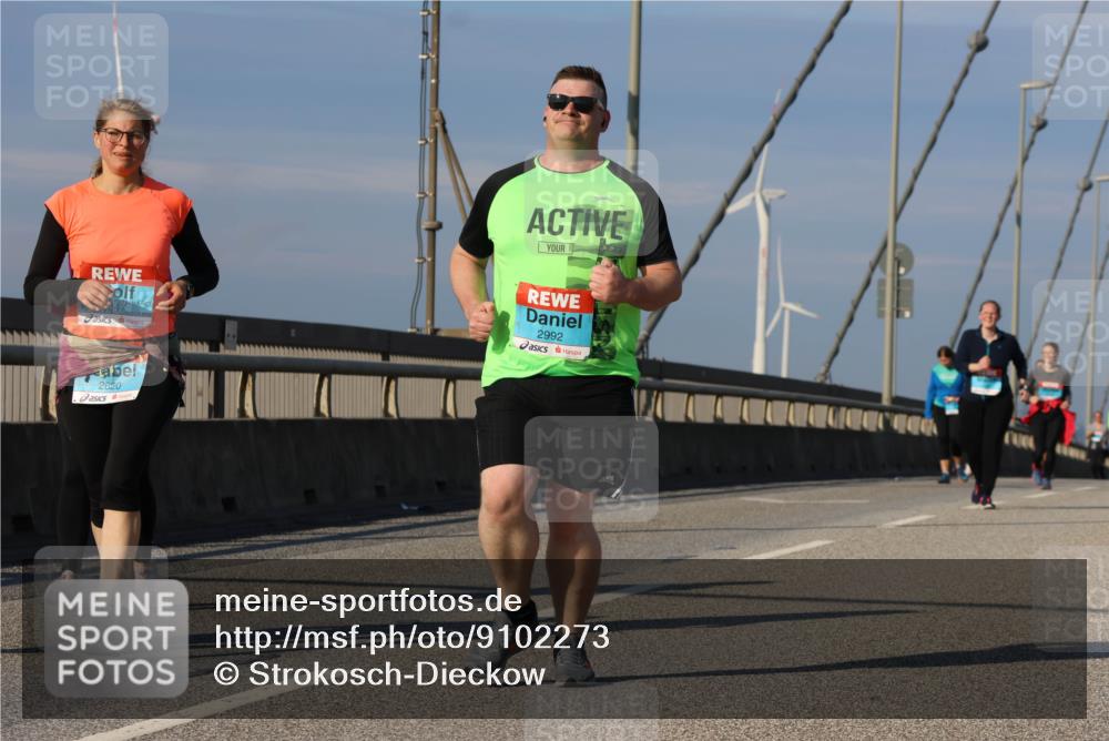 03.10.2025 - Köhlbrandbrückenlauf Strokosch-Dieckow http://msf.ph/oto/9102273 03.10.2025 10:08:31 Position 2 347, 2992, 2620 meine-sportfotos.de