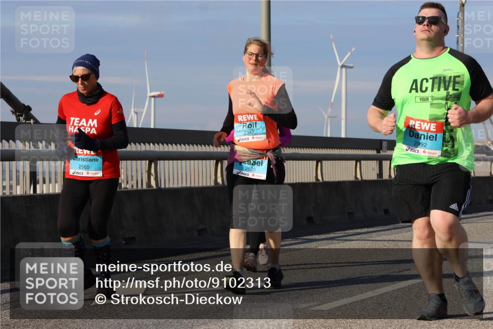 03.10.2025 - Köhlbrandbrückenlauf Strokosch-Dieckow http://msf.ph/oto/9102313 03.10.2025 10:08:32 Position 2 2565, 3, 2992, 2620 meine-sportfotos.de