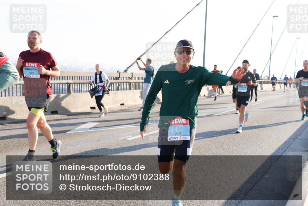 03.10.2025 - Köhlbrandbrückenlauf Strokosch-Dieckow http://msf.ph/oto/9102388 03.10.2025 09:24:01 Position 1 1309, 3812 meine-sportfotos.de