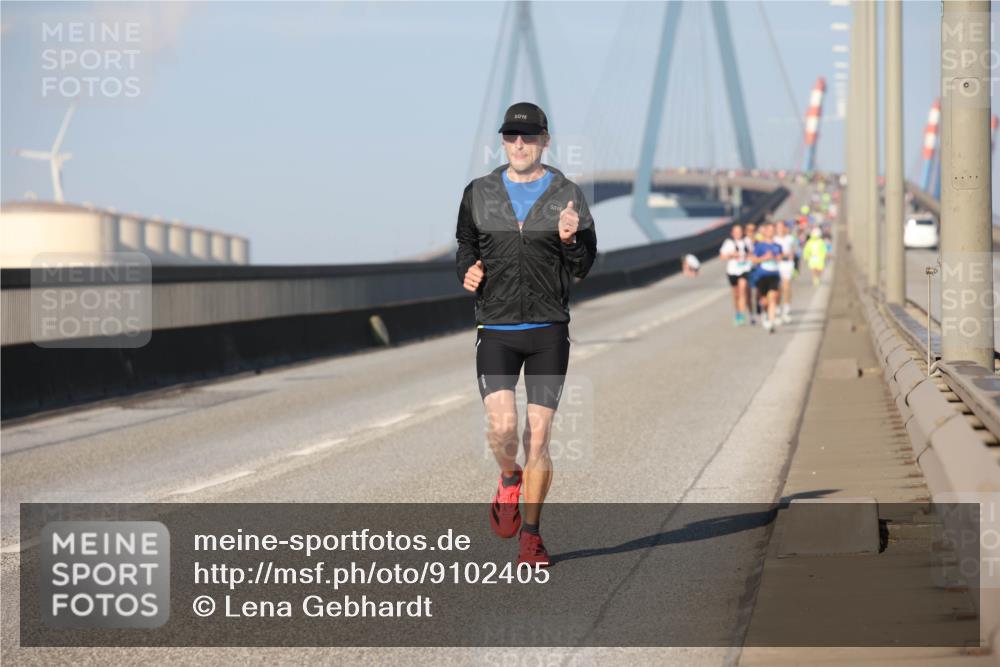 03.10.2025 - Köhlbrandbrückenlauf Lena Gebhardt http://msf.ph/oto/9102405 03.10.2025 09:37:24 Position 2  meine-sportfotos.de
