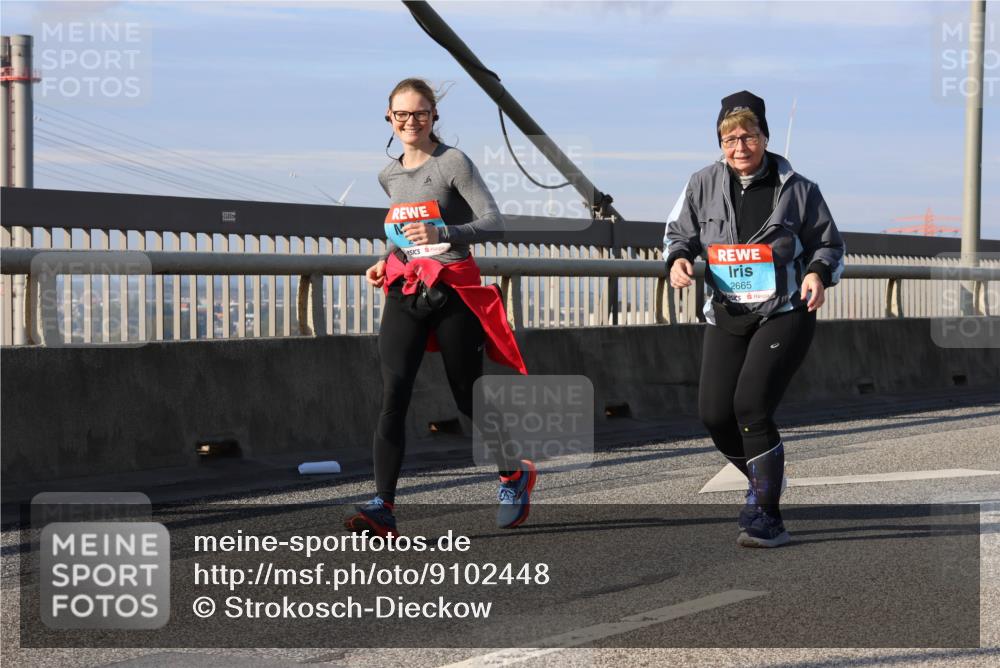 03.10.2025 - Köhlbrandbrückenlauf Strokosch-Dieckow http://msf.ph/oto/9102448 03.10.2025 10:08:49 Position 2 2665 meine-sportfotos.de