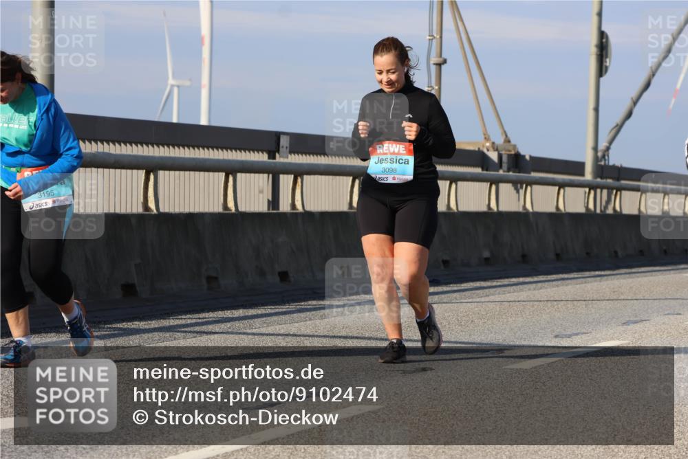 03.10.2025 - Köhlbrandbrückenlauf Strokosch-Dieckow http://msf.ph/oto/9102474 03.10.2025 10:08:51 Position 2 3195, 3098 meine-sportfotos.de