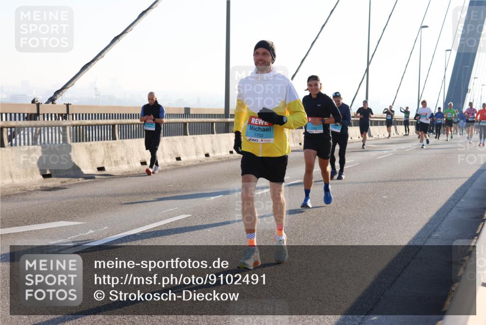 03.10.2025 - Köhlbrandbrückenlauf Strokosch-Dieckow http://msf.ph/oto/9102491 03.10.2025 09:24:18 Position 1 1702 meine-sportfotos.de