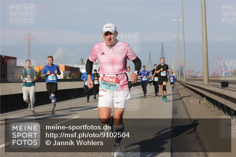03.10.2025 - Köhlbrandbrückenlauf Jannik Wohlers http://msf.ph/oto/9102504 03.10.2025 09:49:35 Position 3 1321 meine-sportfotos.de
