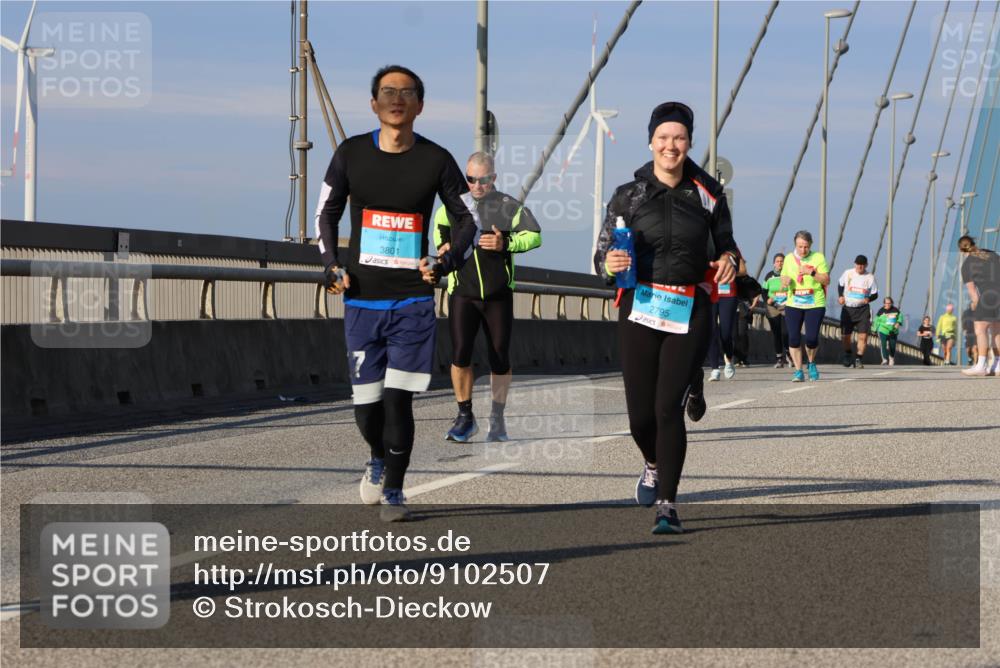 03.10.2025 - Köhlbrandbrückenlauf Strokosch-Dieckow http://msf.ph/oto/9102507 03.10.2025 10:08:54 Position 2 3801, 2795 meine-sportfotos.de