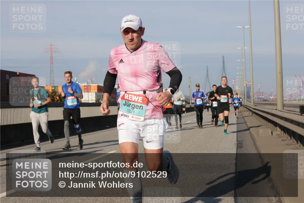 03.10.2025 - Köhlbrandbrückenlauf Jannik Wohlers http://msf.ph/oto/9102529 03.10.2025 09:49:35 Position 3 1321 meine-sportfotos.de