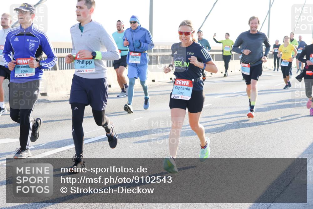 03.10.2025 - Köhlbrandbrückenlauf Strokosch-Dieckow http://msf.ph/oto/9102543 03.10.2025 09:24:36 Position 1 3066, 3067, 1328, 50, 1092 meine-sportfotos.de