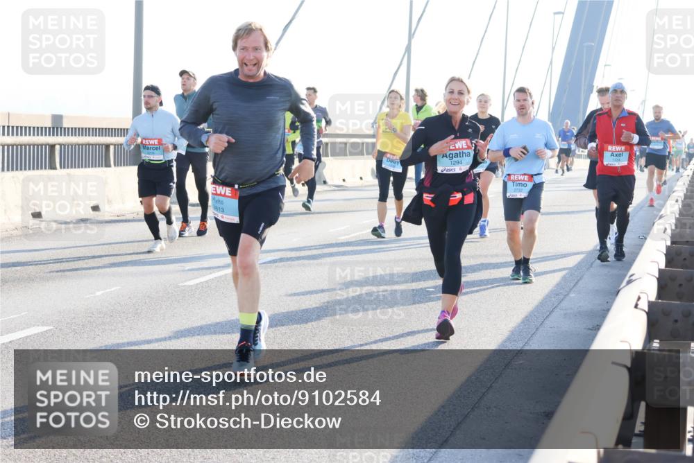 03.10.2025 - Köhlbrandbrückenlauf Strokosch-Dieckow http://msf.ph/oto/9102584 03.10.2025 09:24:38 Position 1 3204, 3813, 1294, 2732, 1134 meine-sportfotos.de