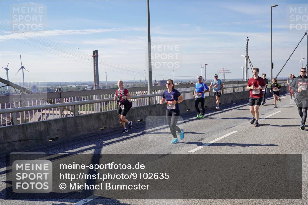 03.10.2025 - Köhlbrandbrückenlauf Michael Burmester http://msf.ph/oto/9102635 03.10.2025 12:47:30 Position 2  meine-sportfotos.de