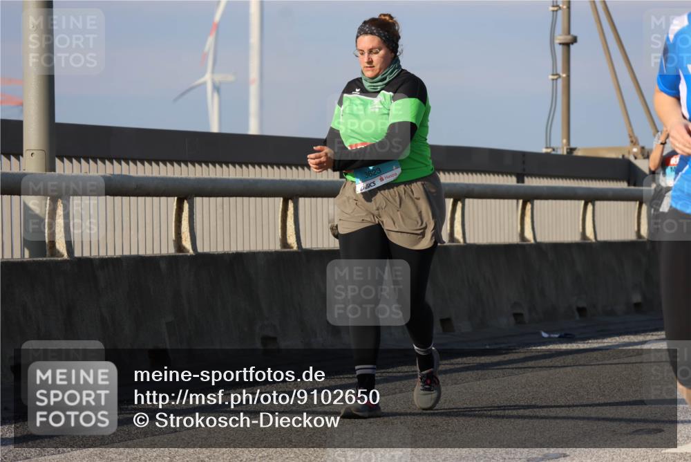 03.10.2025 - Köhlbrandbrückenlauf Strokosch-Dieckow http://msf.ph/oto/9102650 03.10.2025 10:09:12 Position 2 3623 meine-sportfotos.de