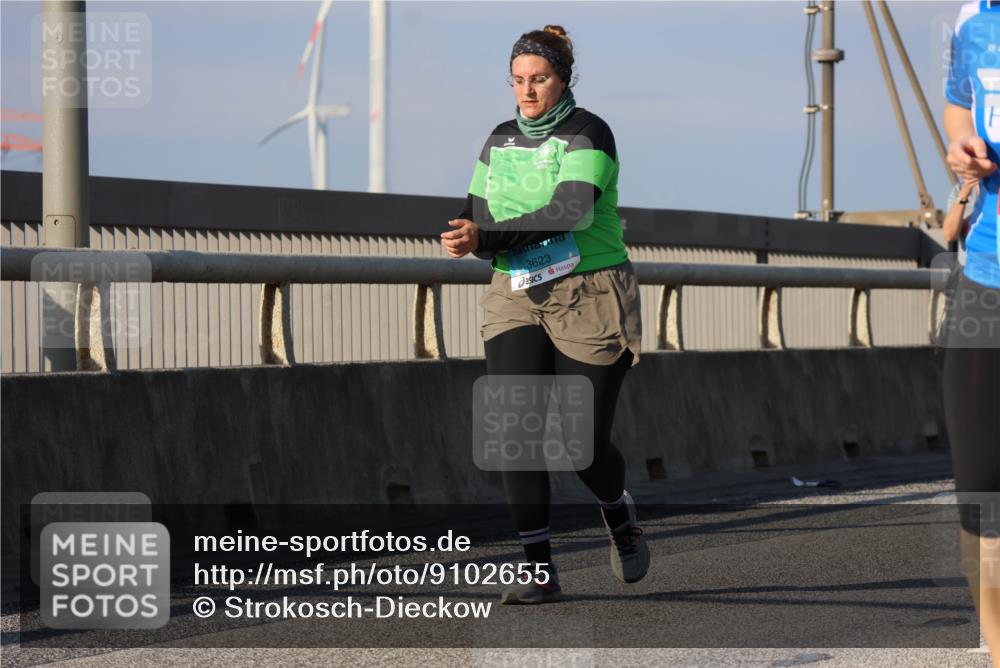 03.10.2025 - Köhlbrandbrückenlauf Strokosch-Dieckow http://msf.ph/oto/9102655 03.10.2025 10:09:12 Position 2 3623 meine-sportfotos.de