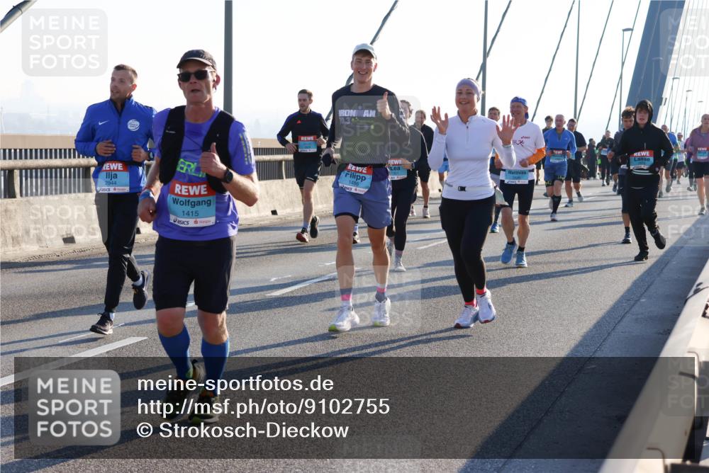 03.10.2025 - Köhlbrandbrückenlauf Strokosch-Dieckow http://msf.ph/oto/9102755 03.10.2025 09:25:19 Position 1 2944, 1415, 10, 34, 1486 meine-sportfotos.de
