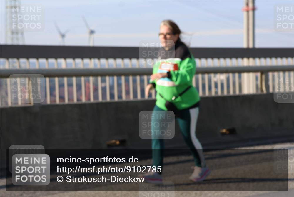 03.10.2025 - Köhlbrandbrückenlauf Strokosch-Dieckow http://msf.ph/oto/9102785 03.10.2025 10:09:36 Position 2  meine-sportfotos.de