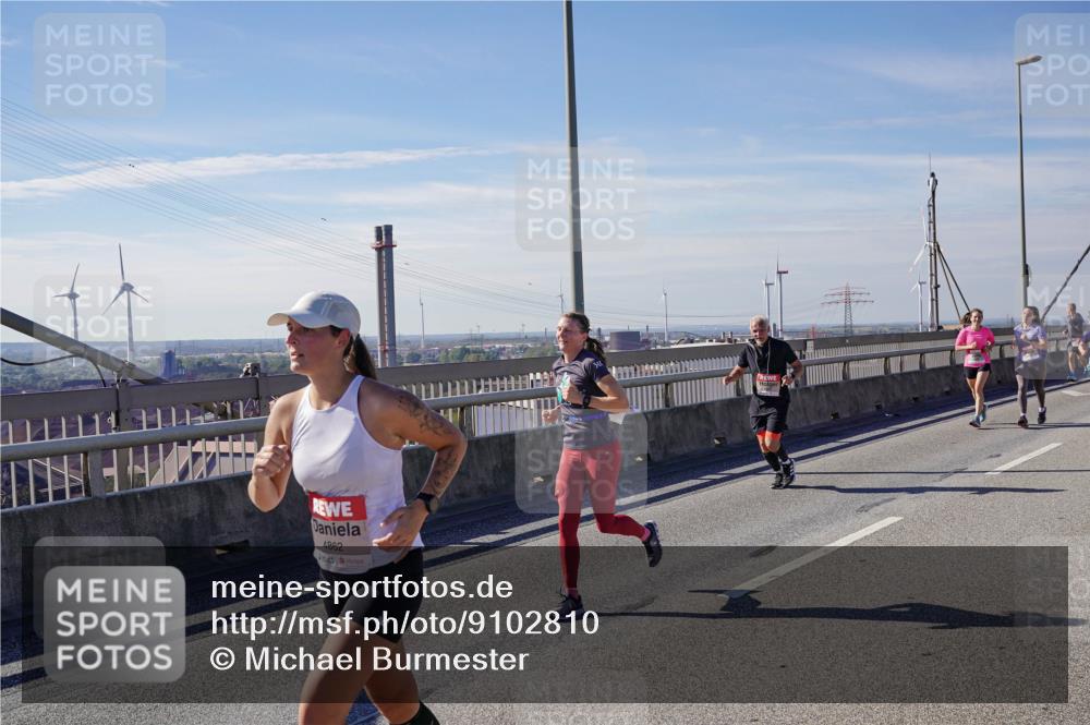 03.10.2025 - Köhlbrandbrückenlauf Michael Burmester http://msf.ph/oto/9102810 03.10.2025 12:47:36 Position 2 4862 meine-sportfotos.de