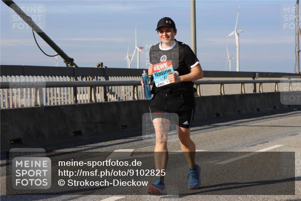 03.10.2025 - Köhlbrandbrückenlauf Strokosch-Dieckow http://msf.ph/oto/9102825 03.10.2025 10:09:45 Position 2 2042 meine-sportfotos.de