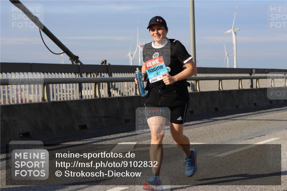 03.10.2025 - Köhlbrandbrückenlauf Strokosch-Dieckow http://msf.ph/oto/9102832 03.10.2025 10:09:45 Position 2 2042 meine-sportfotos.de