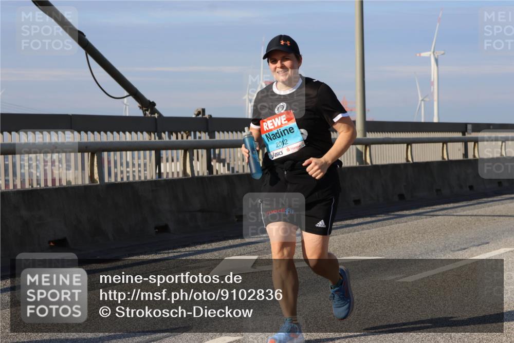 03.10.2025 - Köhlbrandbrückenlauf Strokosch-Dieckow http://msf.ph/oto/9102836 03.10.2025 10:09:45 Position 2 2042 meine-sportfotos.de