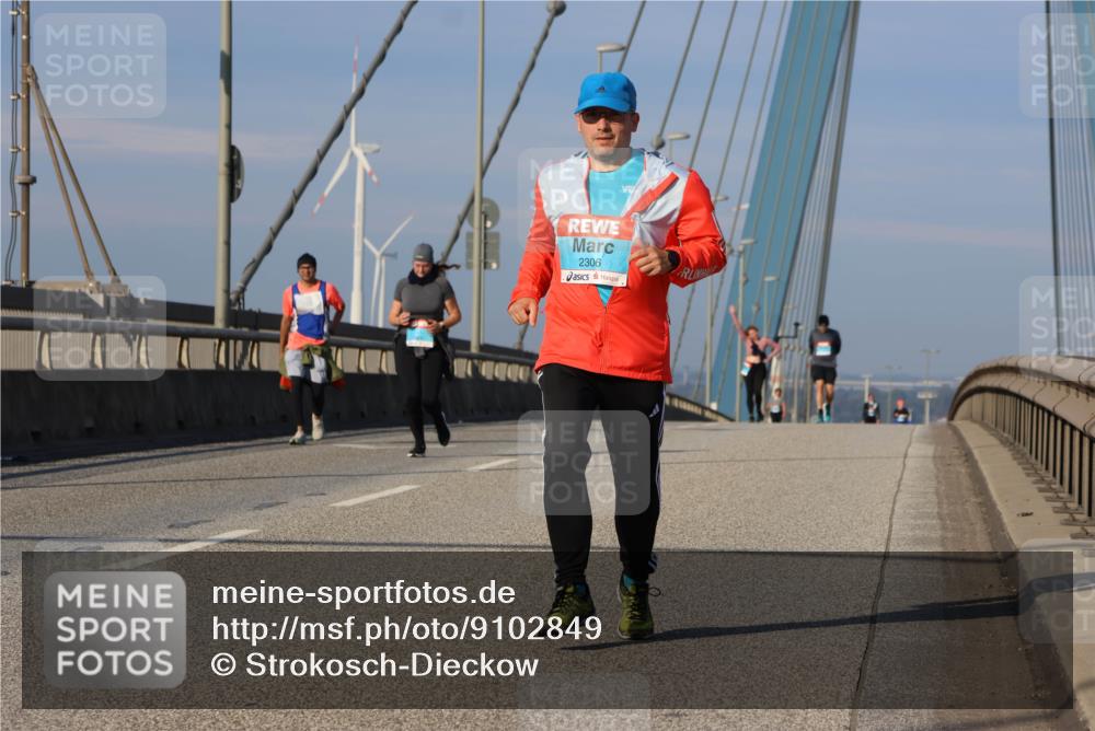 03.10.2025 - Köhlbrandbrückenlauf Strokosch-Dieckow http://msf.ph/oto/9102849 03.10.2025 10:09:49 Position 2 2306 meine-sportfotos.de
