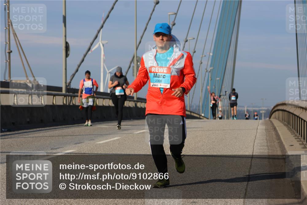03.10.2025 - Köhlbrandbrückenlauf Strokosch-Dieckow http://msf.ph/oto/9102866 03.10.2025 10:09:49 Position 2 2306 meine-sportfotos.de
