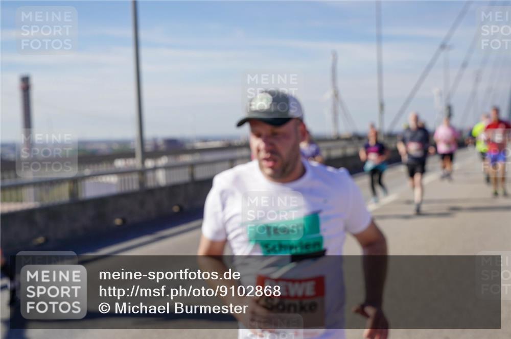 03.10.2025 - Köhlbrandbrückenlauf Michael Burmester http://msf.ph/oto/9102868 03.10.2025 12:47:38 Position 2  meine-sportfotos.de