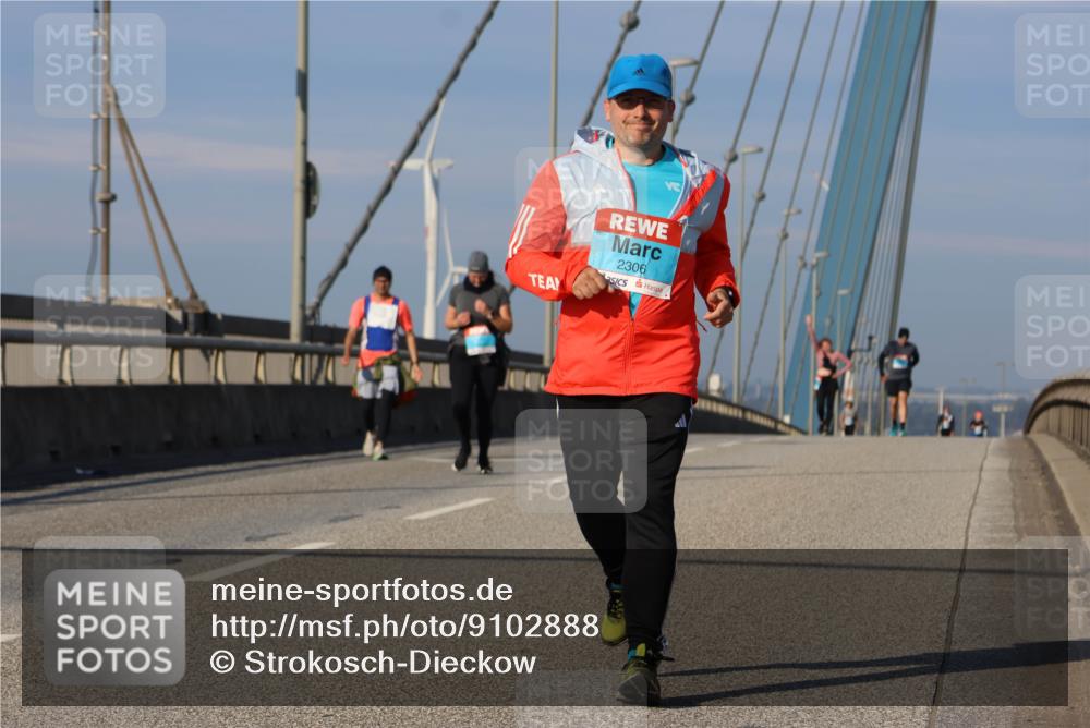 03.10.2025 - Köhlbrandbrückenlauf Strokosch-Dieckow http://msf.ph/oto/9102888 03.10.2025 10:09:49 Position 2 2306 meine-sportfotos.de