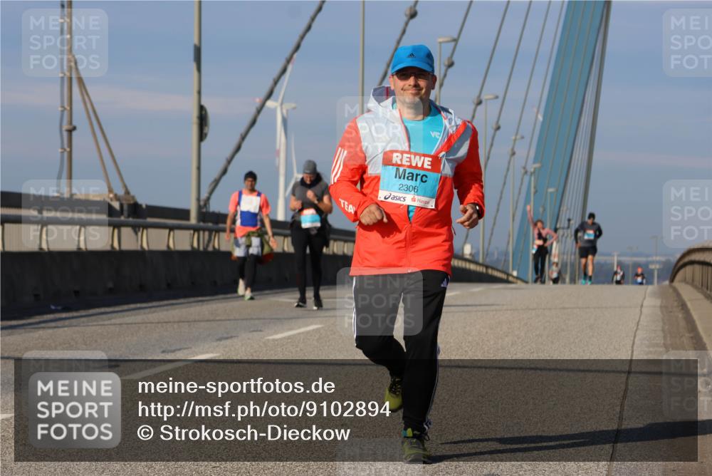03.10.2025 - Köhlbrandbrückenlauf Strokosch-Dieckow http://msf.ph/oto/9102894 03.10.2025 10:09:49 Position 2 2306 meine-sportfotos.de