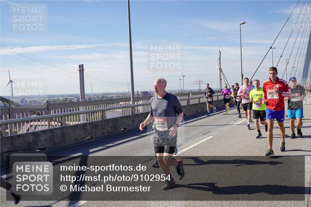 03.10.2025 - Köhlbrandbrückenlauf Michael Burmester http://msf.ph/oto/9102954 03.10.2025 12:47:41 Position 2 4689 meine-sportfotos.de