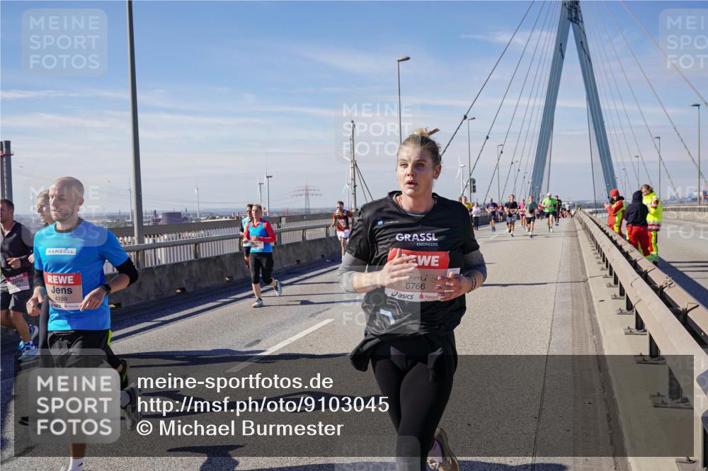03.10.2025 - Köhlbrandbrückenlauf Michael Burmester http://msf.ph/oto/9103045 03.10.2025 12:47:44 Position 2 4189, 6766 meine-sportfotos.de