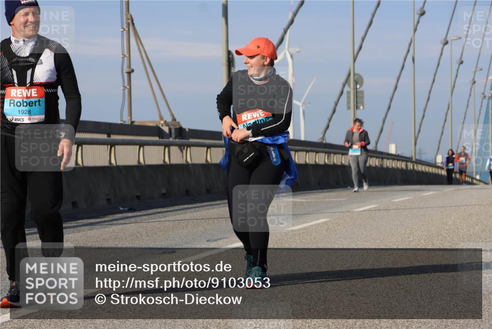 03.10.2025 - Köhlbrandbrückenlauf Strokosch-Dieckow http://msf.ph/oto/9103053 03.10.2025 10:11:04 Position 2 1928 meine-sportfotos.de