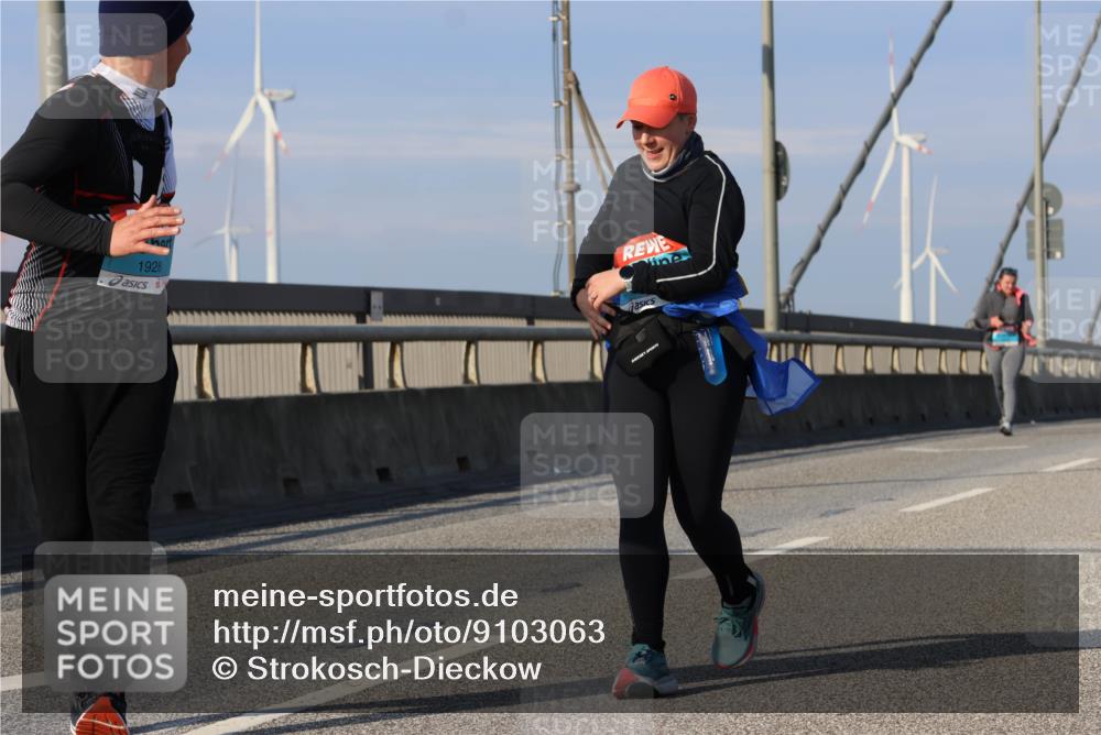 03.10.2025 - Köhlbrandbrückenlauf Strokosch-Dieckow http://msf.ph/oto/9103063 03.10.2025 10:11:05 Position 2 1928 meine-sportfotos.de