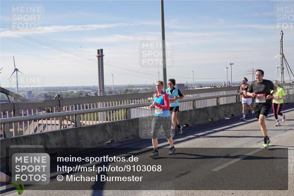 03.10.2025 - Köhlbrandbrückenlauf Michael Burmester http://msf.ph/oto/9103068 03.10.2025 12:47:46 Position 2  meine-sportfotos.de