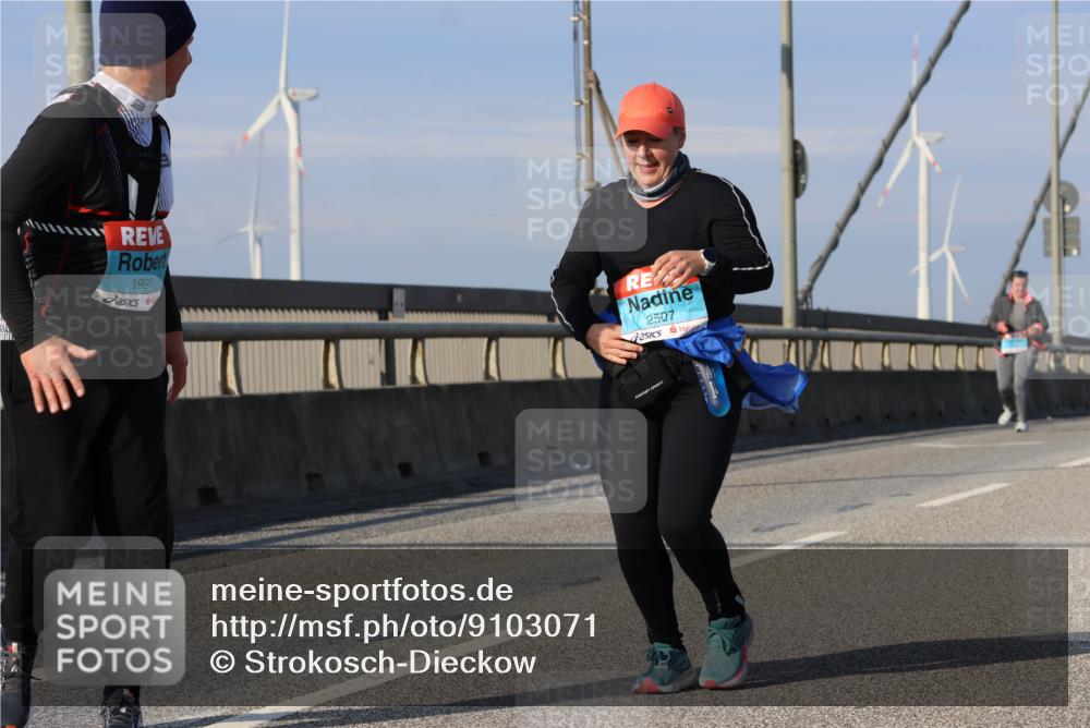 03.10.2025 - Köhlbrandbrückenlauf Strokosch-Dieckow http://msf.ph/oto/9103071 03.10.2025 10:11:05 Position 2 1928, 2507 meine-sportfotos.de