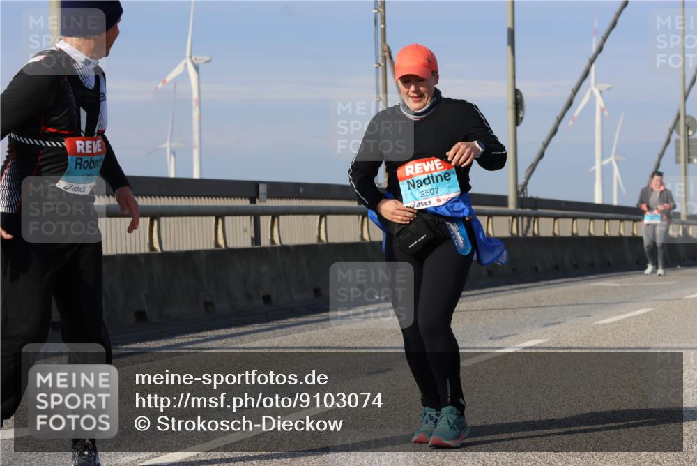 03.10.2025 - Köhlbrandbrückenlauf Strokosch-Dieckow http://msf.ph/oto/9103074 03.10.2025 10:11:05 Position 2 192, 2507 meine-sportfotos.de