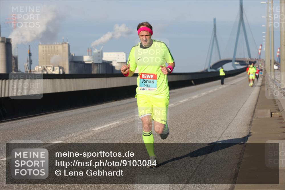 03.10.2025 - Köhlbrandbrückenlauf Lena Gebhardt http://msf.ph/oto/9103084 03.10.2025 09:37:49 Position 2 3082 meine-sportfotos.de