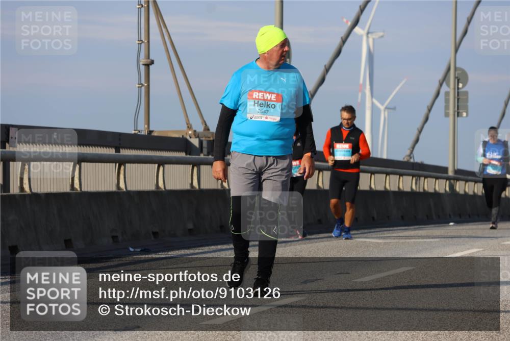 03.10.2025 - Köhlbrandbrückenlauf Strokosch-Dieckow http://msf.ph/oto/9103126 03.10.2025 10:11:36 Position 2 2647 meine-sportfotos.de