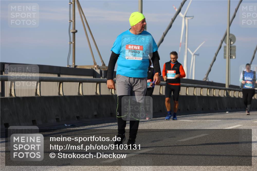 03.10.2025 - Köhlbrandbrückenlauf Strokosch-Dieckow http://msf.ph/oto/9103131 03.10.2025 10:11:36 Position 2 2647 meine-sportfotos.de