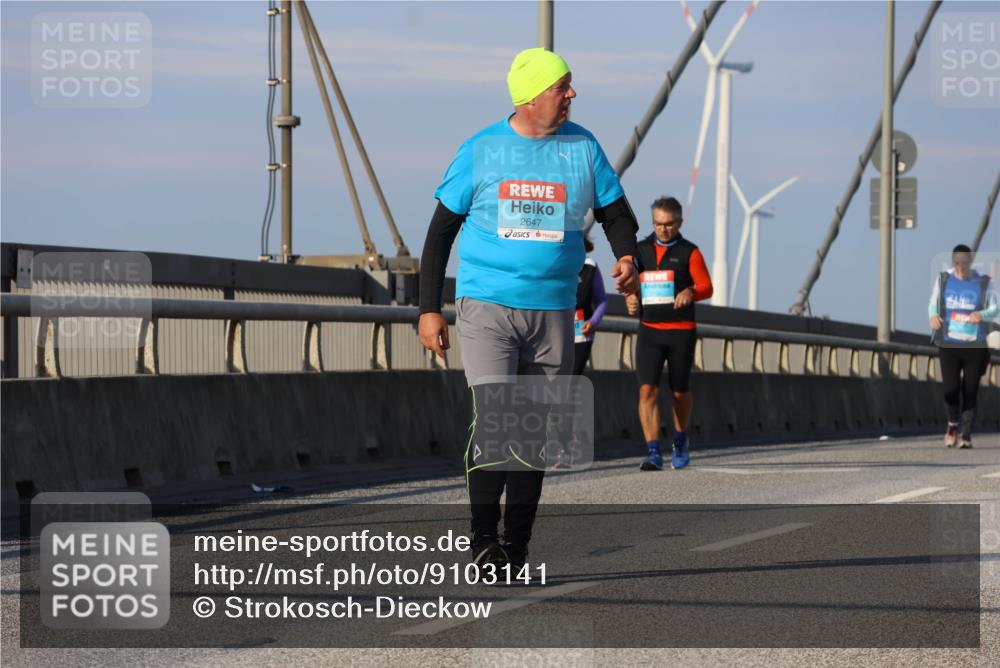03.10.2025 - Köhlbrandbrückenlauf Strokosch-Dieckow http://msf.ph/oto/9103141 03.10.2025 10:11:36 Position 2 2647, 144 meine-sportfotos.de