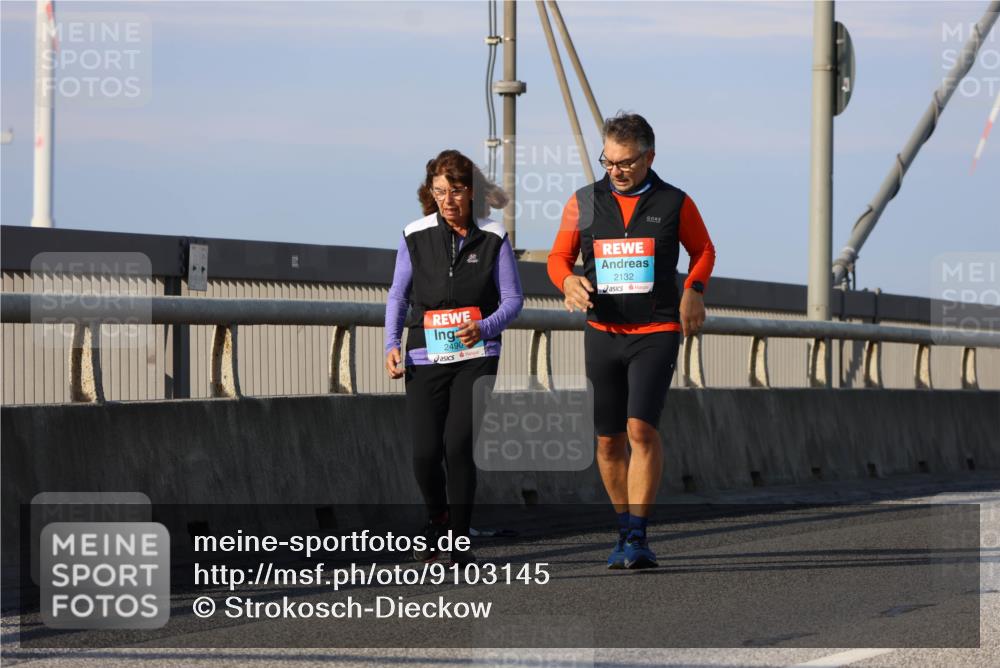 03.10.2025 - Köhlbrandbrückenlauf Strokosch-Dieckow http://msf.ph/oto/9103145 03.10.2025 10:11:42 Position 2 2490, 2132 meine-sportfotos.de