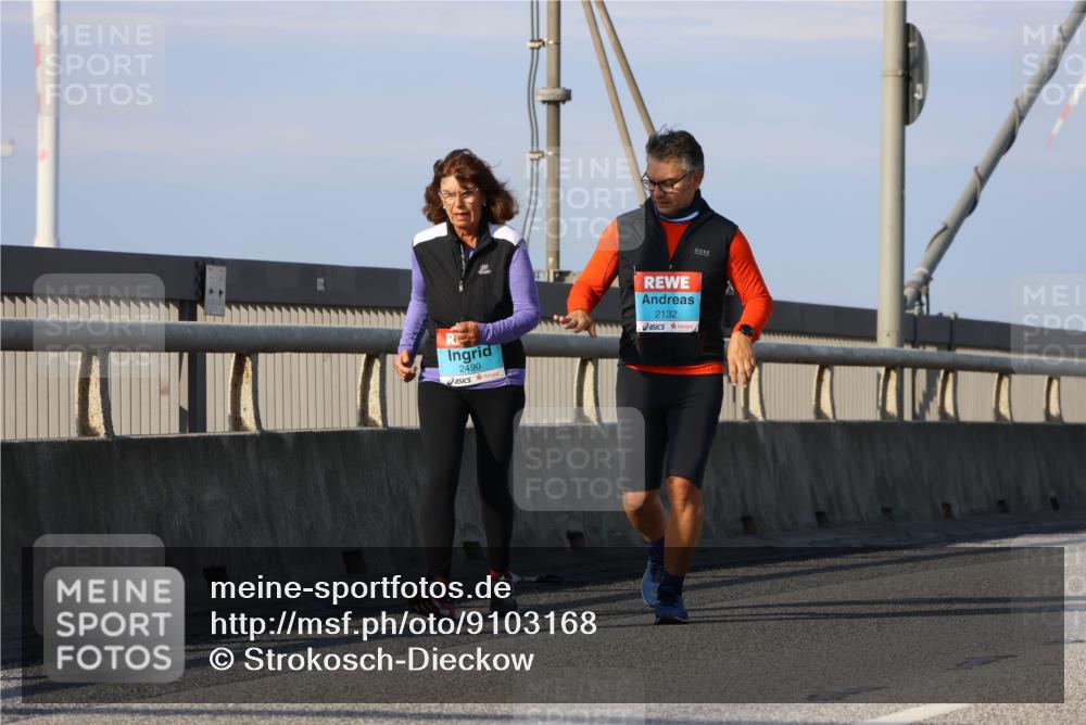 03.10.2025 - Köhlbrandbrückenlauf Strokosch-Dieckow http://msf.ph/oto/9103168 03.10.2025 10:11:42 Position 2 2490, 2132 meine-sportfotos.de