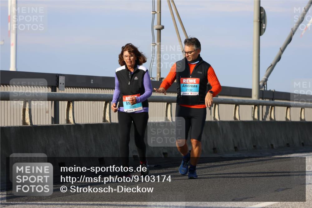 03.10.2025 - Köhlbrandbrückenlauf Strokosch-Dieckow http://msf.ph/oto/9103174 03.10.2025 10:11:42 Position 2 2490, 2132 meine-sportfotos.de