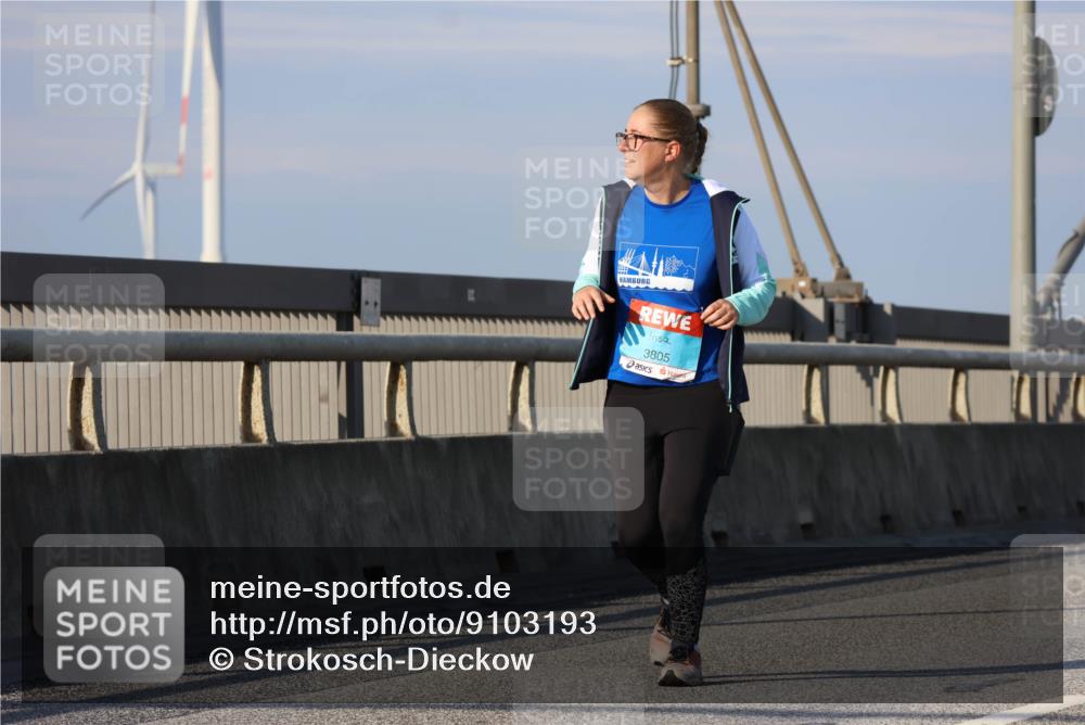 03.10.2025 - Köhlbrandbrückenlauf Strokosch-Dieckow http://msf.ph/oto/9103193 03.10.2025 10:11:50 Position 2 3805 meine-sportfotos.de