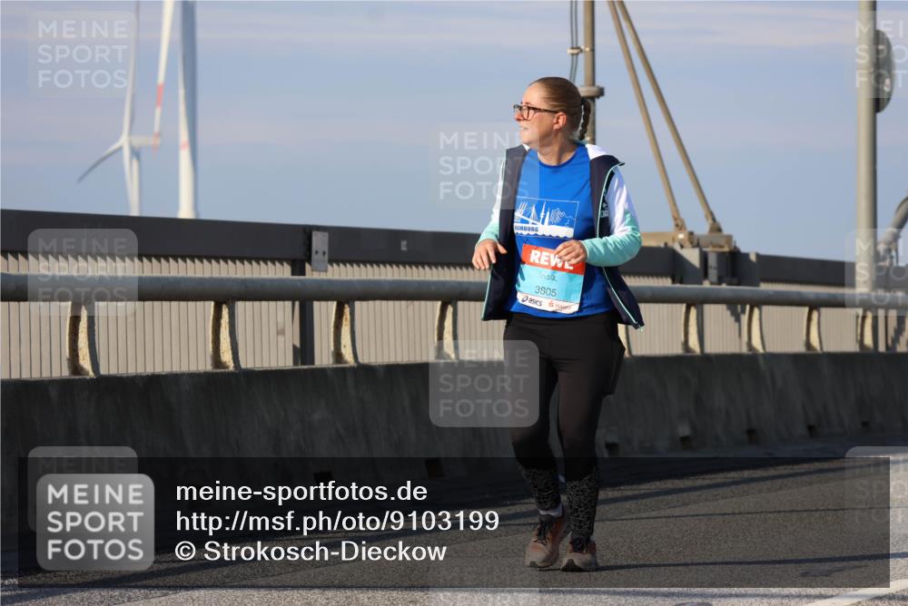03.10.2025 - Köhlbrandbrückenlauf Strokosch-Dieckow http://msf.ph/oto/9103199 03.10.2025 10:11:50 Position 2 3805 meine-sportfotos.de