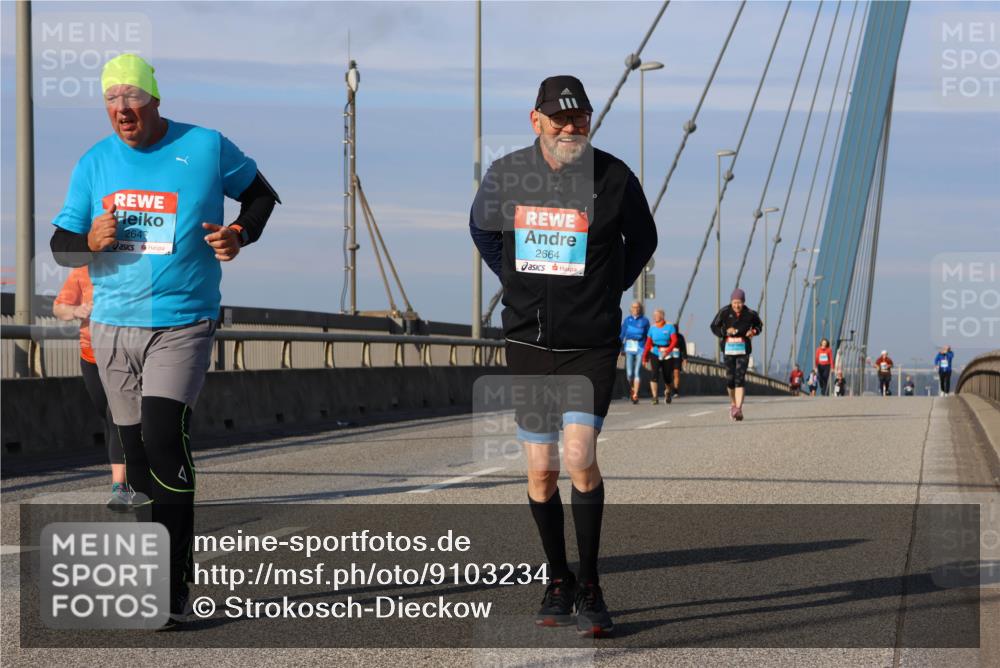 03.10.2025 - Köhlbrandbrückenlauf Strokosch-Dieckow http://msf.ph/oto/9103234 03.10.2025 10:12:10 Position 2 2647, 2664 meine-sportfotos.de