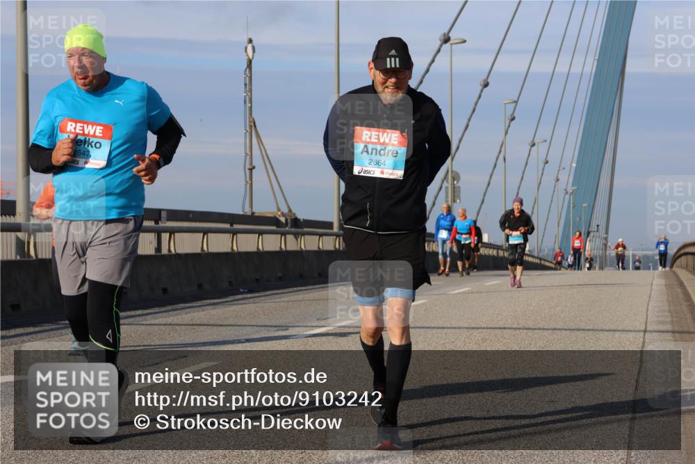 03.10.2025 - Köhlbrandbrückenlauf Strokosch-Dieckow http://msf.ph/oto/9103242 03.10.2025 10:12:10 Position 2 2647, 2664 meine-sportfotos.de