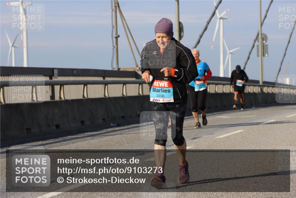 03.10.2025 - Köhlbrandbrückenlauf Strokosch-Dieckow http://msf.ph/oto/9103273 03.10.2025 10:12:19 Position 2 2236 meine-sportfotos.de