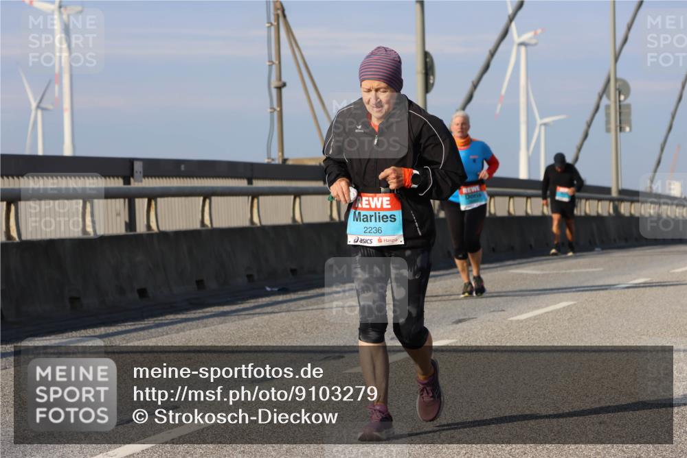 03.10.2025 - Köhlbrandbrückenlauf Strokosch-Dieckow http://msf.ph/oto/9103279 03.10.2025 10:12:20 Position 2 2236 meine-sportfotos.de