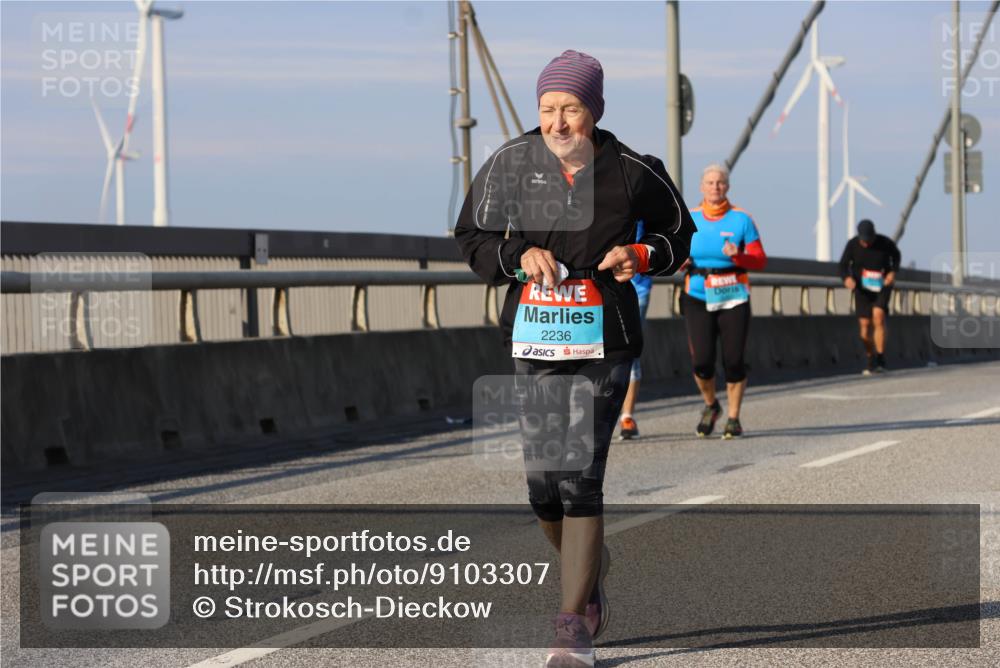 03.10.2025 - Köhlbrandbrückenlauf Strokosch-Dieckow http://msf.ph/oto/9103307 03.10.2025 10:12:20 Position 2 2236 meine-sportfotos.de