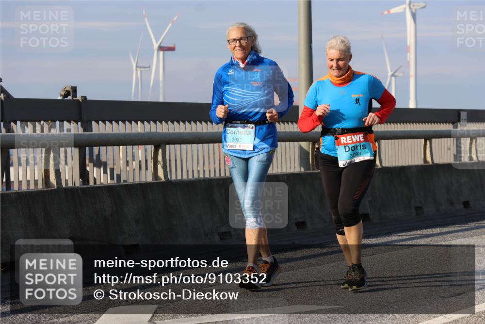 03.10.2025 - Köhlbrandbrückenlauf Strokosch-Dieckow http://msf.ph/oto/9103352 03.10.2025 10:12:25 Position 2 3092, 3093 meine-sportfotos.de