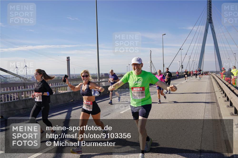 03.10.2025 - Köhlbrandbrückenlauf Michael Burmester http://msf.ph/oto/9103356 03.10.2025 12:47:55 Position 2 5644, 6185 meine-sportfotos.de